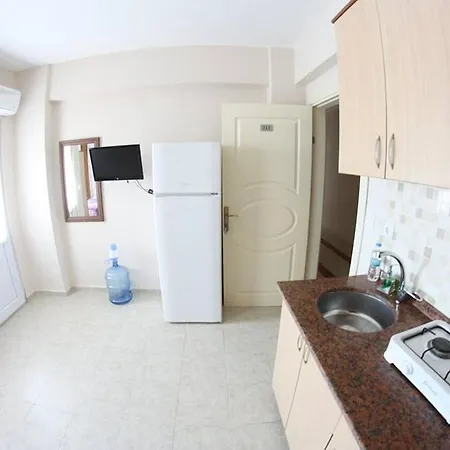 Kiraz Apart Appart hôtel *